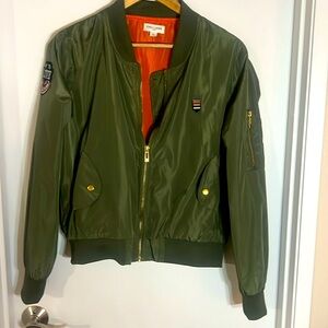 BOMBER JACKET SUPER COOL 😎😎😎